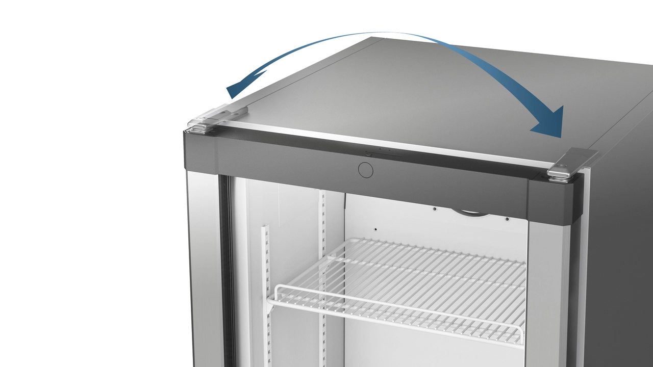 MRFvc 4011 Performance Reach-In refrigerator with bottom